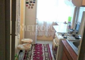 Apartament de vânzare cu 2 camere, Podu Ros